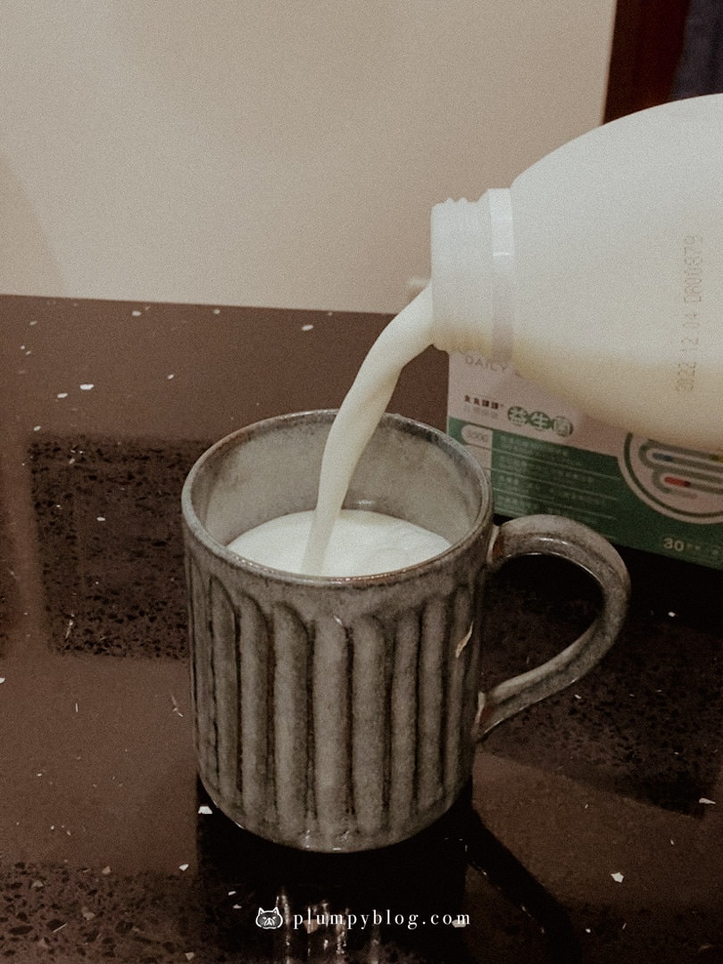 【益生菌開箱】食食課課|秋冬過敏兒、外食族必須日常保健益生菌推薦,張振榕醫師指定「有感順暢黃金配方」幫助消化排便更順暢! - 第5張圖 食食課課益生菌