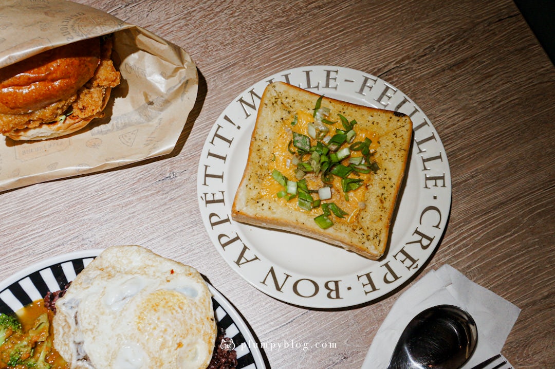 板橋美食|肥熊早早午餐|板橋重慶國小旁早午餐店,呆肥頭蛋堡卡拉雞腿超好吃,可愛寵物友善餐廳! - 第9張圖 肥熊早早午餐