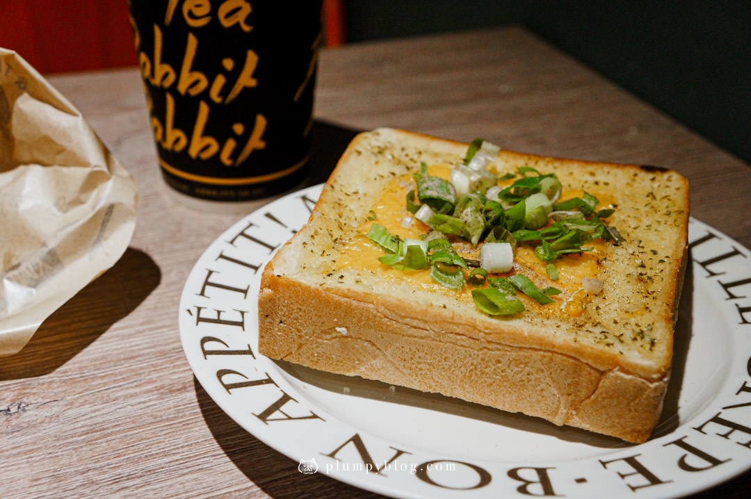 板橋美食|肥熊早早午餐|板橋重慶國小旁早午餐店,呆肥頭蛋堡卡拉雞腿超好吃,可愛寵物友善餐廳! - 第10張圖 肥熊早早午餐