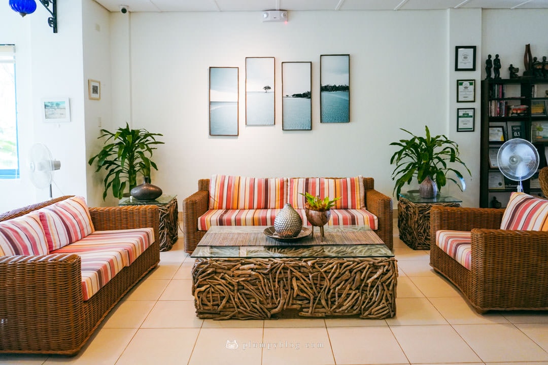 菲律賓巴拉望住宿|5間飯店分享|Aziza Paradise Hotel、Costa Palawan Resort美麗海邊度假村,度假住宿筆記起來! - 第79張圖 Microtel Palawan