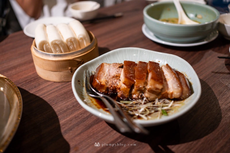 台北美食|上海鄉村 信義137|老字號江浙料理,餐桌上傳承的家鄉味,經典烤方、紅燒砂鍋魚頭飄香千里~ - 第11張圖