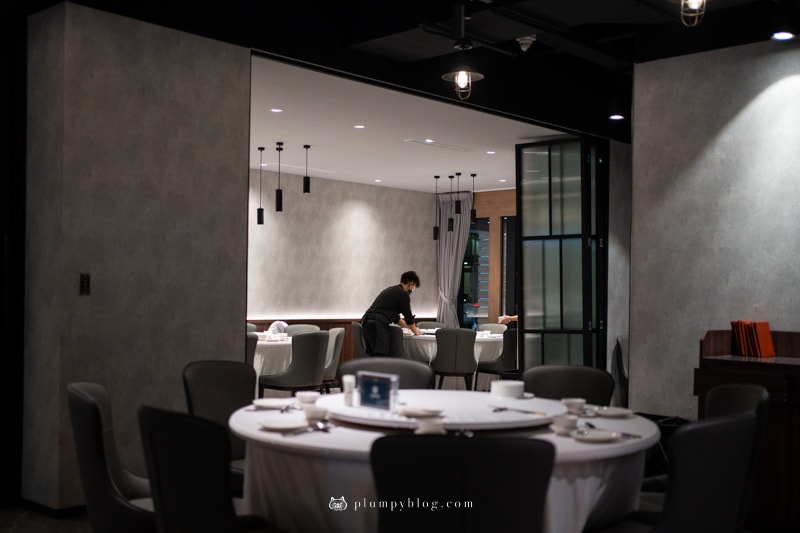 台北美食|上海鄉村 信義137|老字號江浙料理,餐桌上傳承的家鄉味,經典烤方、紅燒砂鍋魚頭飄香千里~ - 第48張圖
