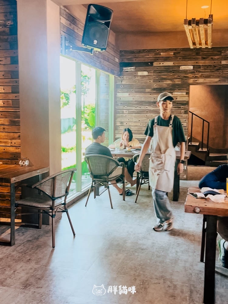 【宜蘭蘇澳】笑ㄟcafe:宜蘭海景咖啡廳,南方澳坐擁情人灣無敵海景!窯烤披薩必點~附菜單 - 第8張圖