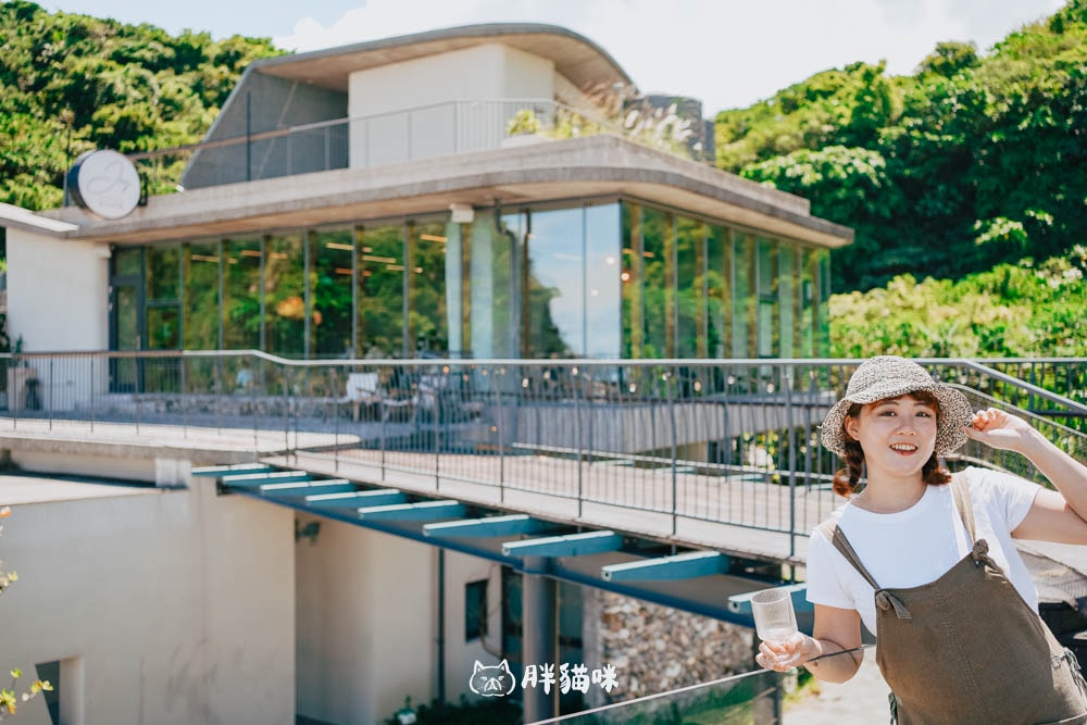 【宜蘭蘇澳】秒飛峇里島~喬伊吹吹風,玻璃屋海景咖啡廳:早午餐嫩煎雞腿、咖啡阿芙佳朵 - 第2張圖