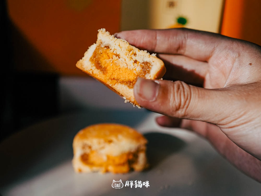 【胖肉鋪】中秋禮盒推薦!四款明星商品開箱:No.1鳳荔酥、全台最神奶皇流心餅禮盒 - 第25張圖