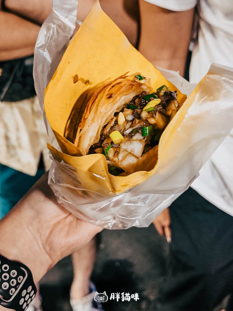 【鶯歌美食】居然出現在鶯歌龍鳳夜市「西安肉夾饃」餅皮千層百疊絲絲相連! - 第3張圖 西安肉夾饃