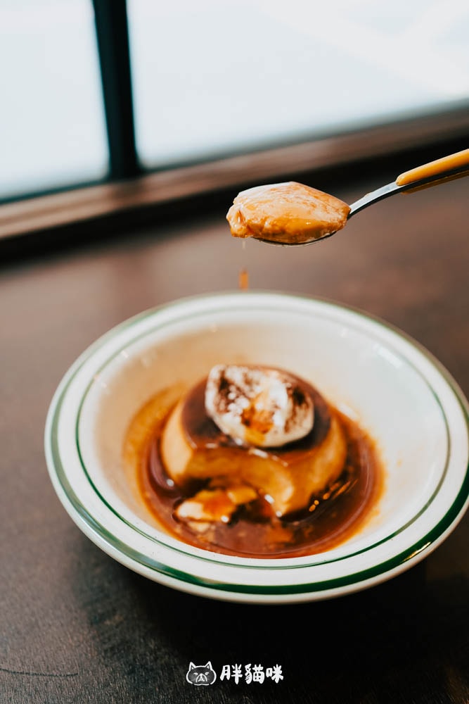 【樹林美食】「微間素生」網美咖啡廳:獨自療癒的安靜角落,甜點與咖啡的完美搭配 - 第13張圖