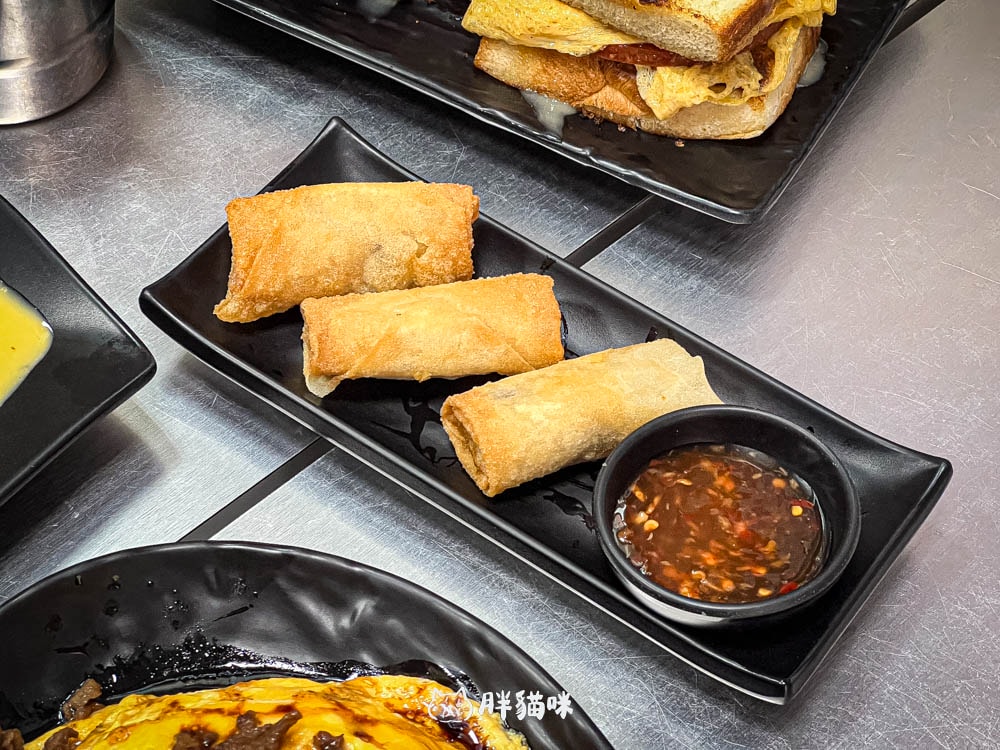台北美食【九月茶餐廳】台北的小香港!滑蛋牛肉飯、西多士,港片場景直擊~ - 第16張圖