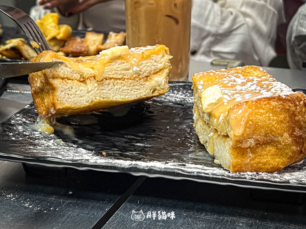 台北美食【九月茶餐廳】台北的小香港!滑蛋牛肉飯、西多士,港片場景直擊~ - 第14張圖