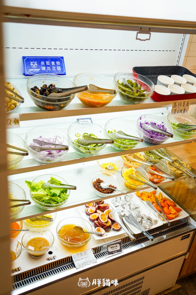 【桃園美食】牛室炙燒牛排林口店:六週年狂歡!超值鮮套餐特價折扣0,自助吧新品越式牛肉河粉~異國料理吃到飽! - 第18張圖