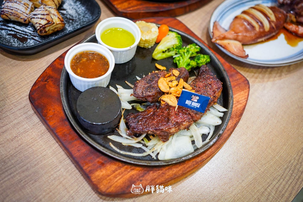 【桃園美食】牛室炙燒牛排林口店:六週年狂歡!超值鮮套餐特價折扣0,自助吧新品越式牛肉河粉~異國料理吃到飽! - 第22張圖