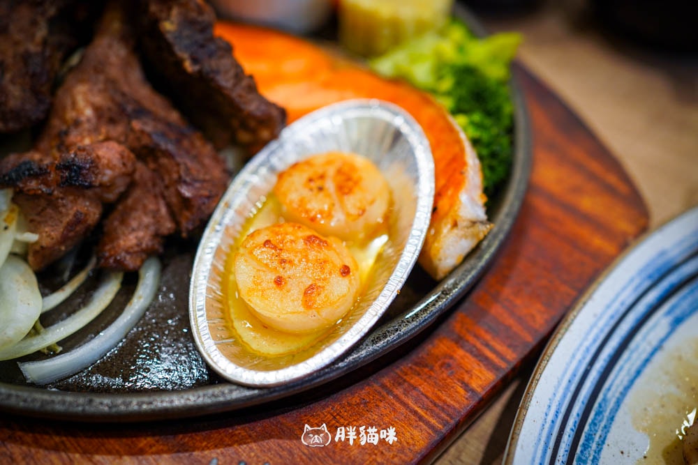【桃園美食】牛室炙燒牛排林口店:六週年狂歡!超值鮮套餐特價折扣0,自助吧新品越式牛肉河粉~異國料理吃到飽! - 第27張圖