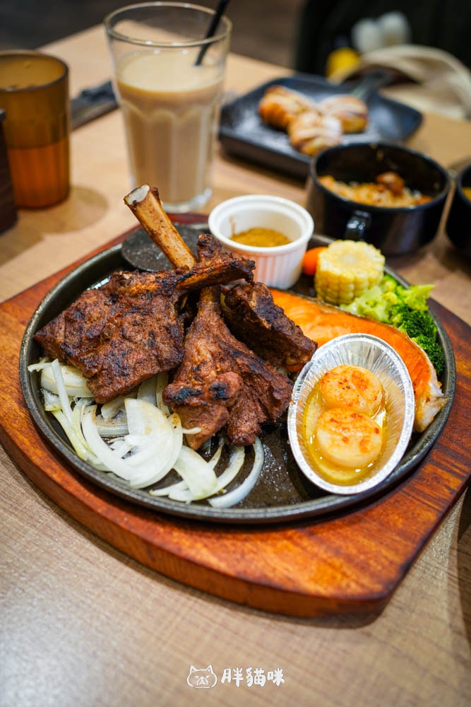 【桃園美食】牛室炙燒牛排林口店:六週年狂歡!超值鮮套餐特價折扣0,自助吧新品越式牛肉河粉~異國料理吃到飽! - 第19張圖