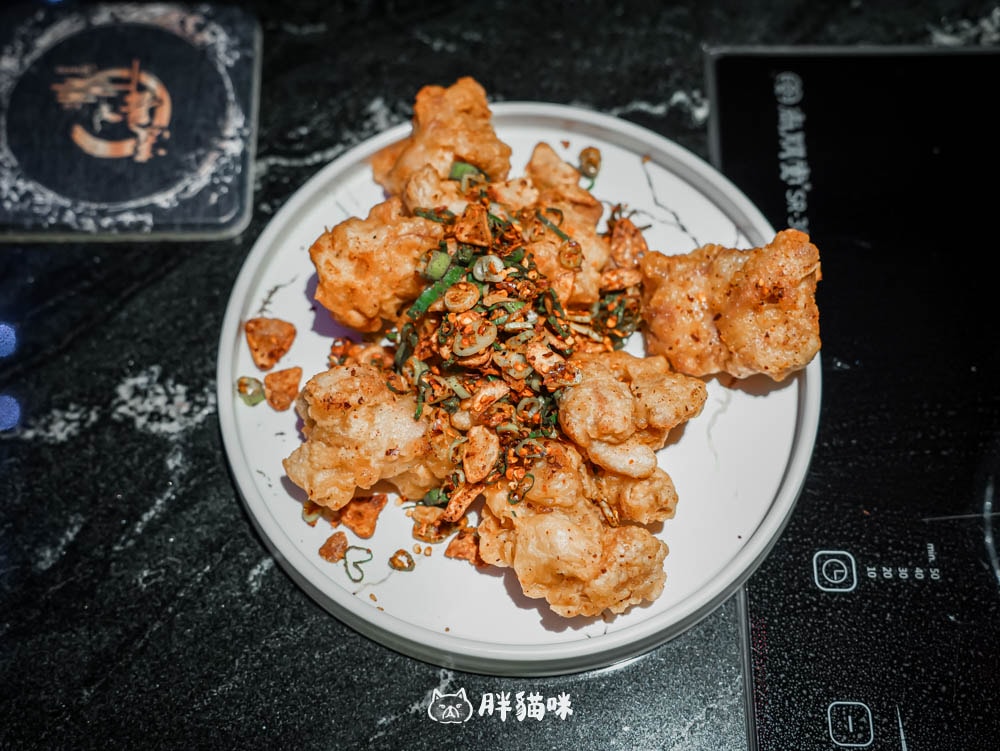 台北林森北路美食,深夜食堂奢華與美味兼具的「凌舞餐酒館」用餐體驗:牛肉鍋太豪奢!品味30年威士忌 - 第17張圖