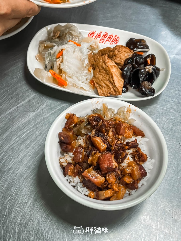 樹林最道地的魯肉飯就是這家?超級銅板小吃,【道地魯肉飯】便當一個才! - 第2張圖
