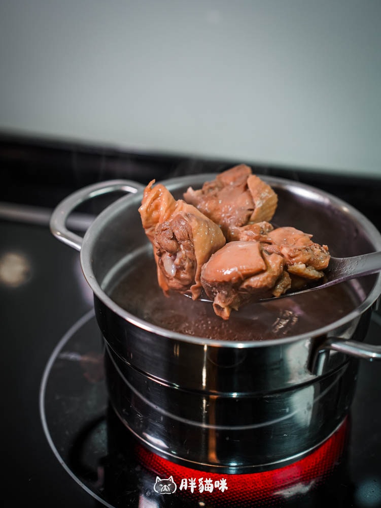 【開箱評測】可加熱即食的冷凍湯品評比:3家冷凍湯品實測,其中這家湯味濃肉多最值得買! - 第10張圖 【開箱評測】加熱即食:3款冷凍雞湯實測,這碗湯肉多味濃最值得買!樂桃、享味生活、耐速餐飲