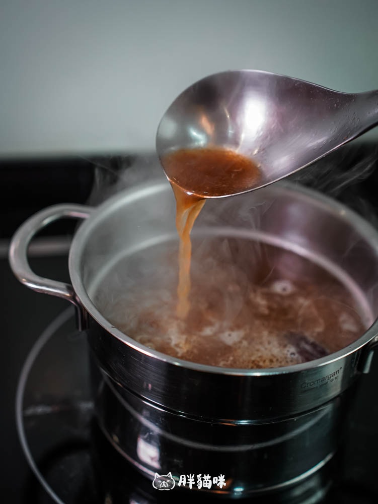 【開箱評測】可加熱即食的冷凍湯品評比:3家冷凍湯品實測,其中這家湯味濃肉多最值得買! - 第13張圖 【開箱評測】加熱即食:3款冷凍雞湯實測,這碗湯肉多味濃最值得買!樂桃、享味生活、耐速餐飲