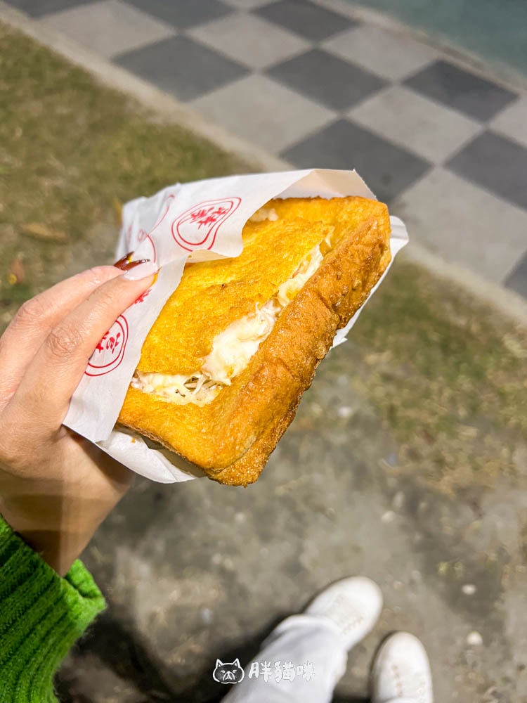 花蓮東大門夜市必吃!【蔣家官財板東大門夜市店】:超多創意口味,酥脆吐司+濃郁內餡,排多久都要吃到? - 第8張圖