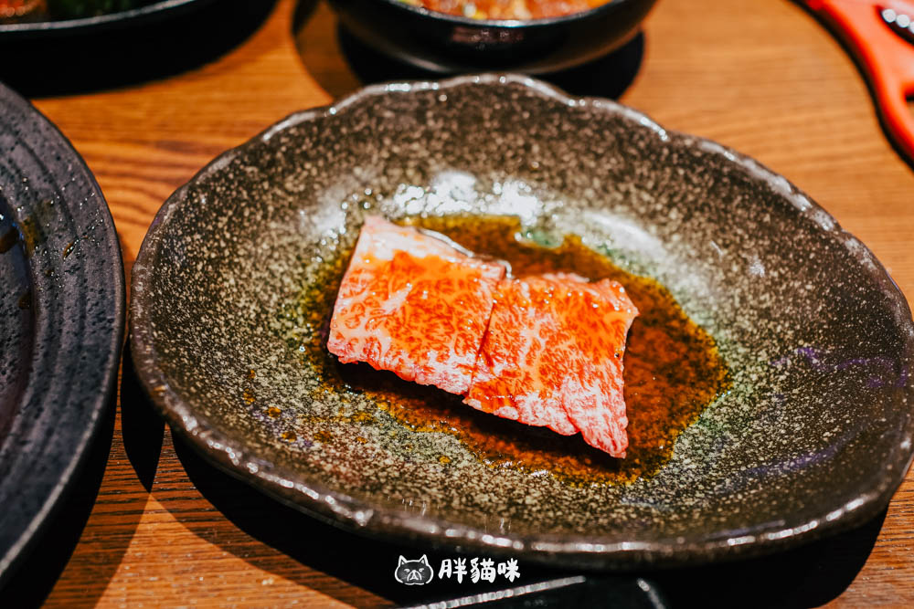 日本大阪燒肉吃到飽推薦?【炭火燒肉力丸心齋橋店】值得嗎?和牛放題No.1套餐,親訪告白:有爽,但也有失望… - 第10張圖