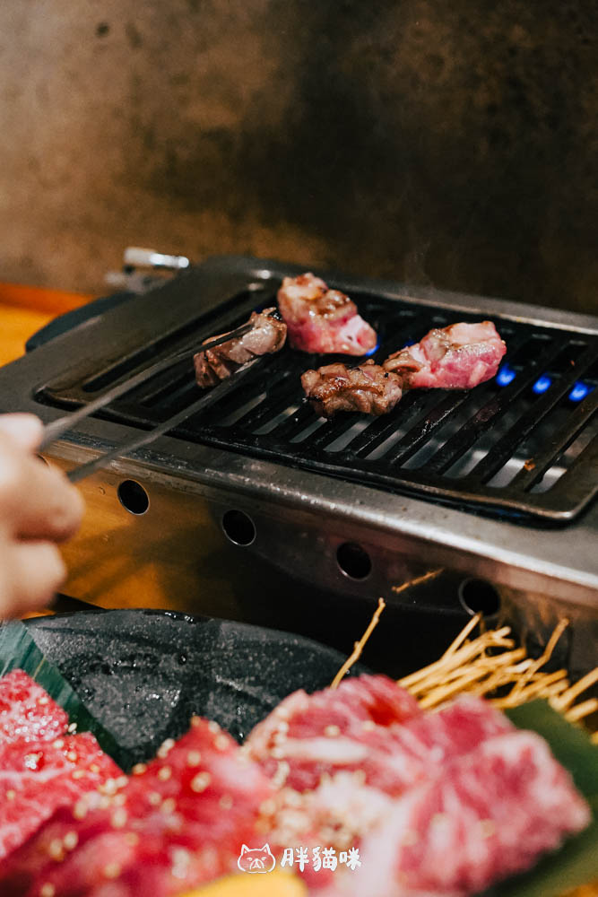 【日本大阪美食】《焼肉ホルモン かど家》大正站燒肉推薦:沒做功課隨便挑竟踩到寶!在地人的下班口袋店 - 第10張圖