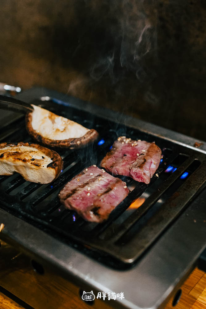 【日本大阪美食】《焼肉ホルモン かど家》大正站燒肉推薦:沒做功課隨便挑竟踩到寶!在地人的下班口袋店 - 第20張圖