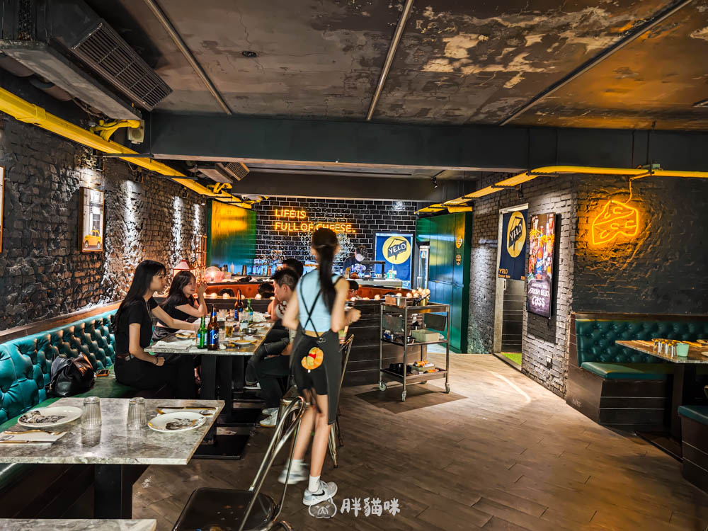 板橋酒吧推薦【YELO Seoul Bistro首爾餐酒館】:冰箱門入口太狂!韓式×義式創意料理+調酒必吃清單 - 第3張圖