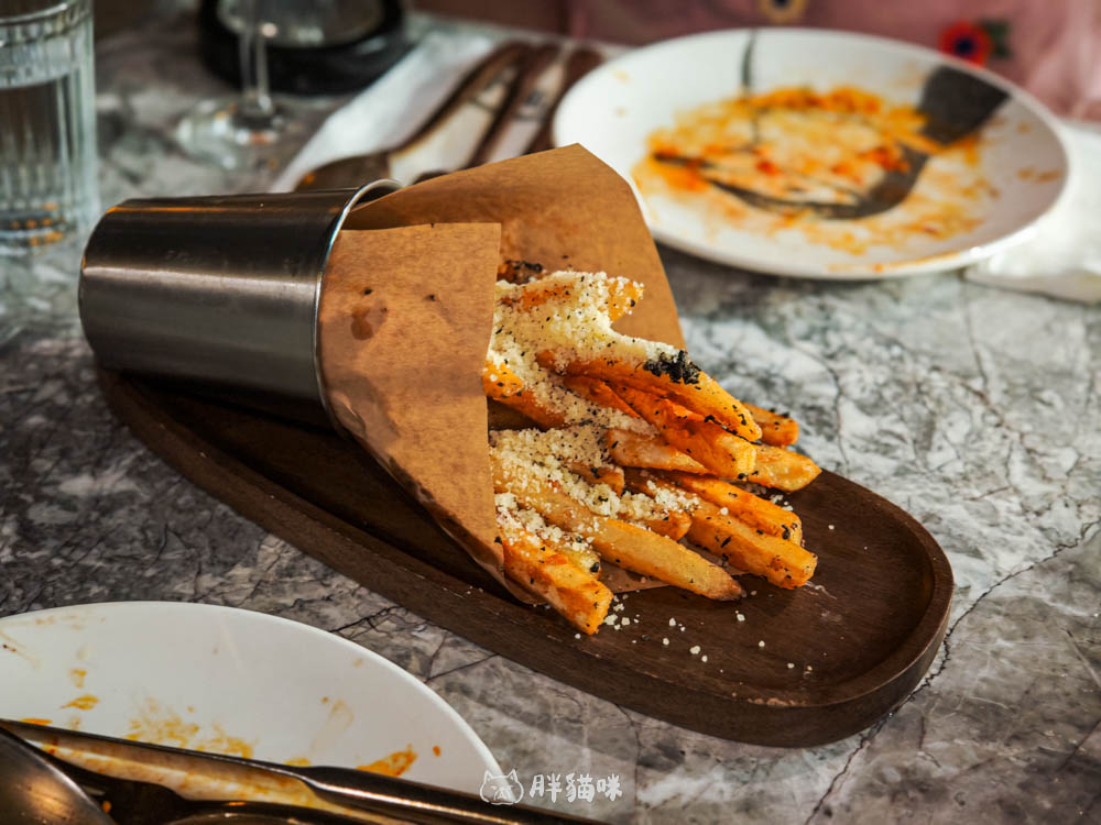 板橋酒吧推薦【YELO Seoul Bistro首爾餐酒館】:冰箱門入口太狂!韓式×義式創意料理+調酒必吃清單 - 第22張圖