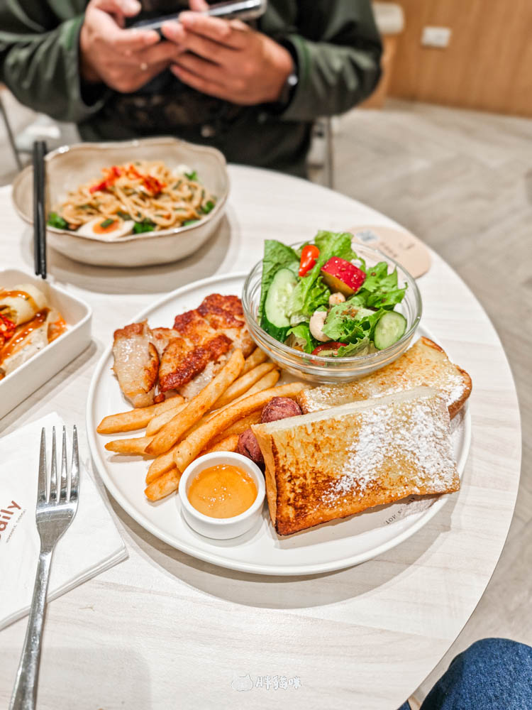 樹林板橋美食早午餐推薦:【達利早餐板橋溪崑店】:必點超酥脆蛋餅、爆蔥眷村拌麵! - 第5張圖