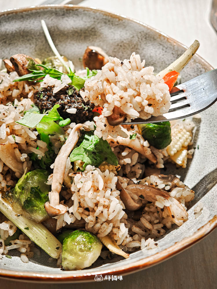 台北信義美食【草蔬宴義式蔬食】：松菸旁的清新美味，讓肉食系也愛上的蔬食體驗！