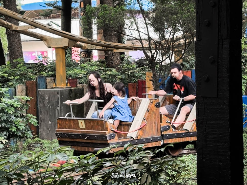 【2026 小人國門票優惠】大人小孩都玩瘋！評價：不只是回憶，更是台灣最強親子樂園～